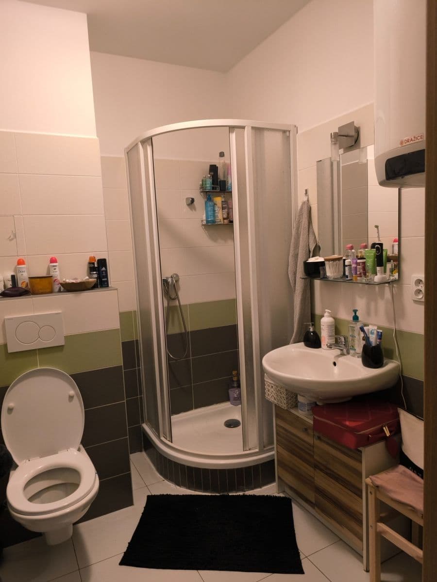 Pronájem bytu 2+kk 43 m², Mirešická, Jinočany, Středočeský kraj Pronájem bytu 2+kk 43 m², Mirešická, Jinočany, Středočeský kraj