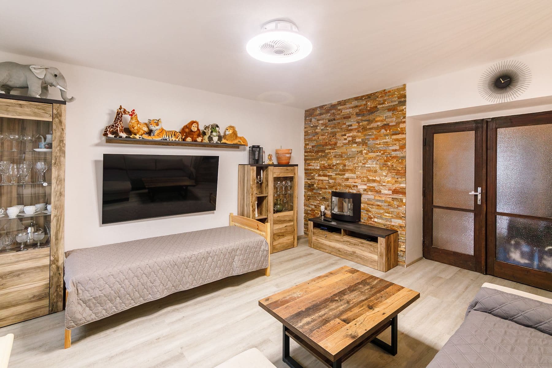 Prodej bytu 2+1 70 m², Sámova, Praha, Praha Prodej bytu 2+1 70 m², Sámova, Praha, Praha