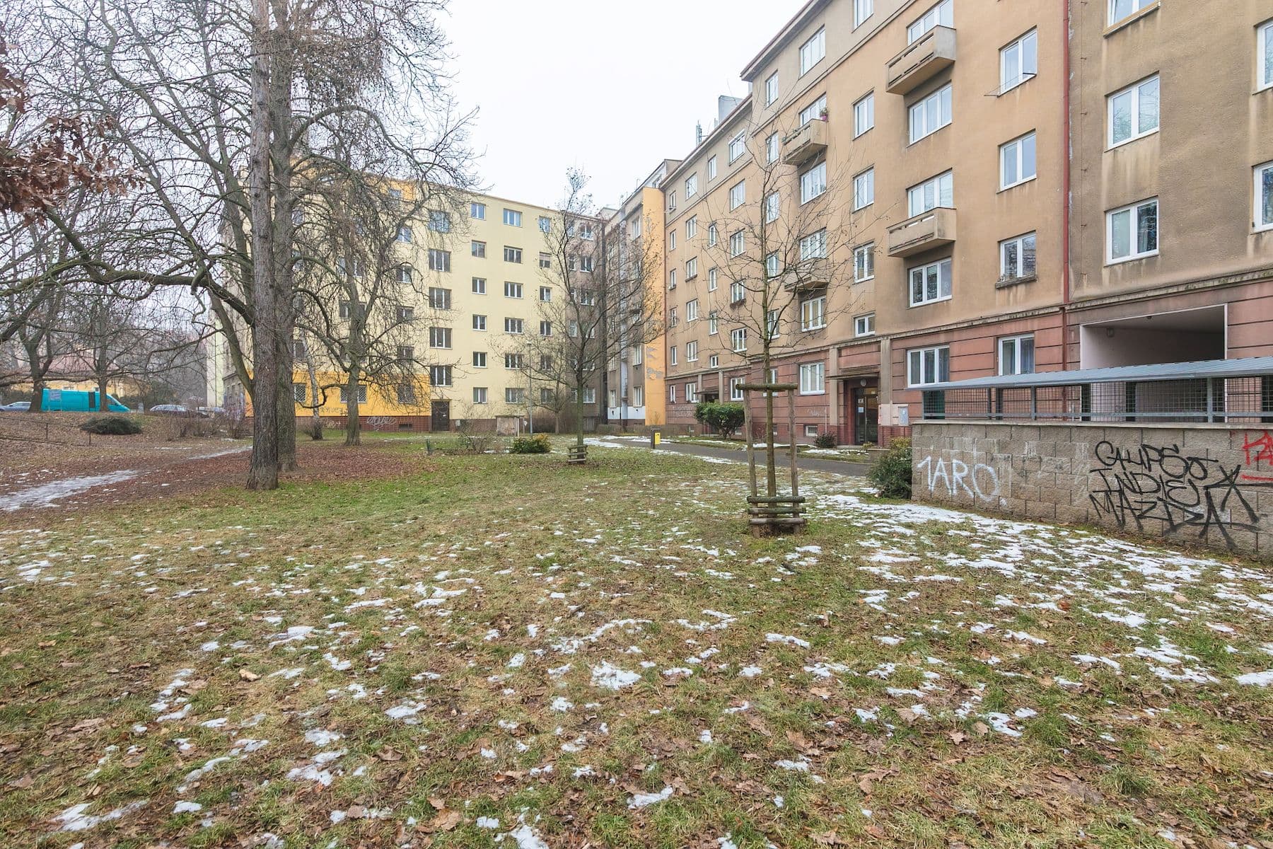 Prodej bytu 2+1 70 m², Sámova, Praha, Praha Prodej bytu 2+1 70 m², Sámova, Praha, Praha