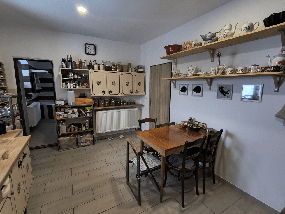 Prodej domu 258 m², pozemek 5.664 m², Chlístovice, Středočeský kraj Prodej domu 258 m², pozemek 5.664 m², Chlístovice, Středočeský kraj