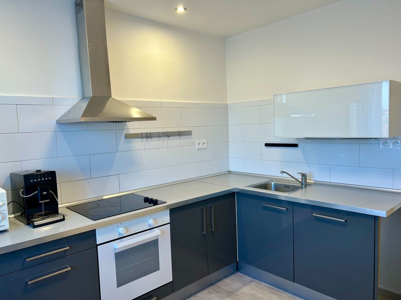 Pronájem bytu 2+1 66 m², Žinkovská, Praha, Praha Pronájem bytu 2+1 66 m², Žinkovská, Praha, Praha