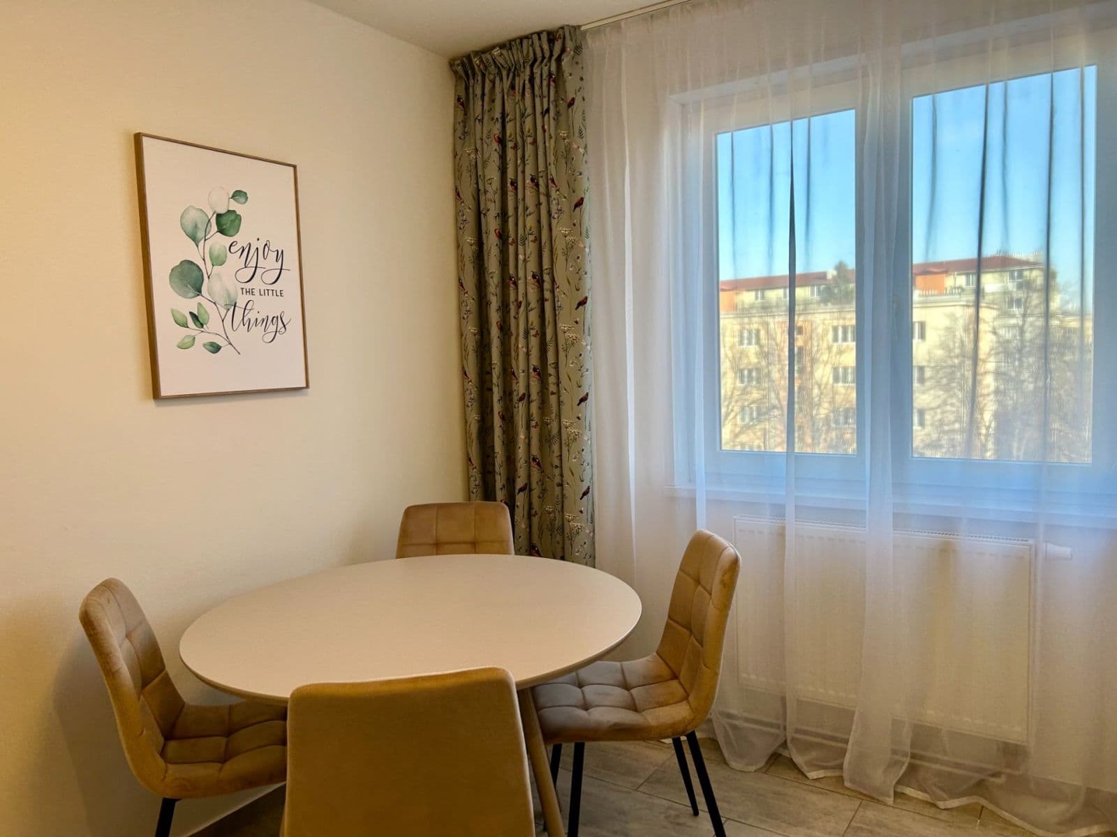 Pronájem bytu 2+1 66 m², Žinkovská, Praha, Praha Pronájem bytu 2+1 66 m², Žinkovská, Praha, Praha