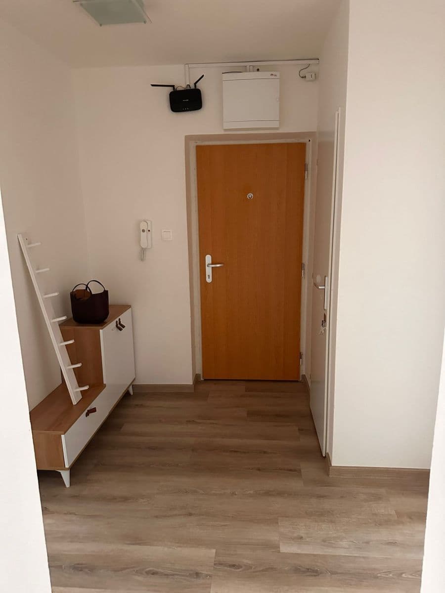 Pronájem bytu 3+1 81 m², Lipenská, České Budějovice, Jihočeský kraj Pronájem bytu 3+1 81 m², Lipenská, České Budějovice, Jihočeský kraj