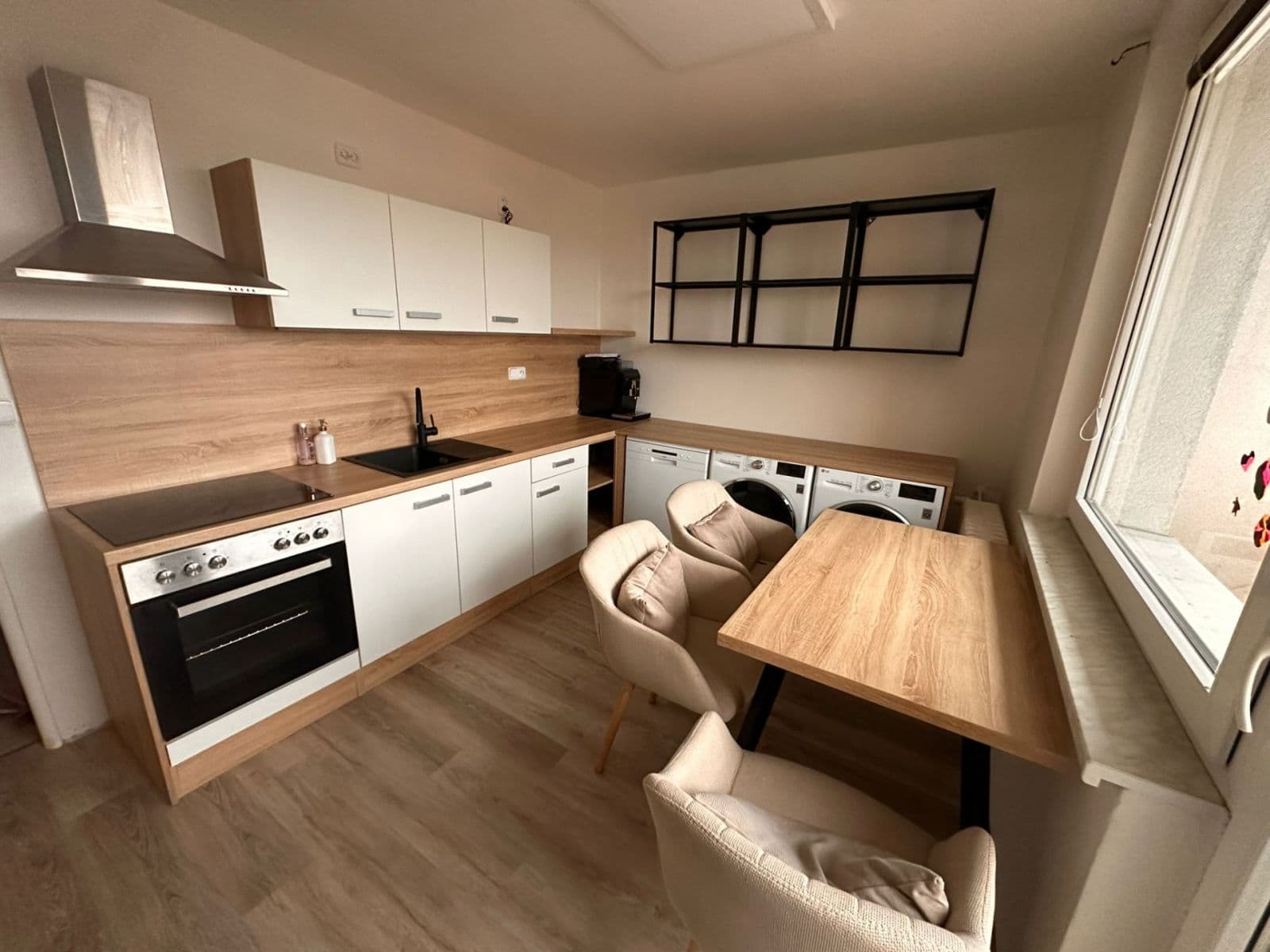 Pronájem bytu 3+1 81 m², Lipenská, České Budějovice, Jihočeský kraj Pronájem bytu 3+1 81 m², Lipenská, České Budějovice, Jihočeský kraj