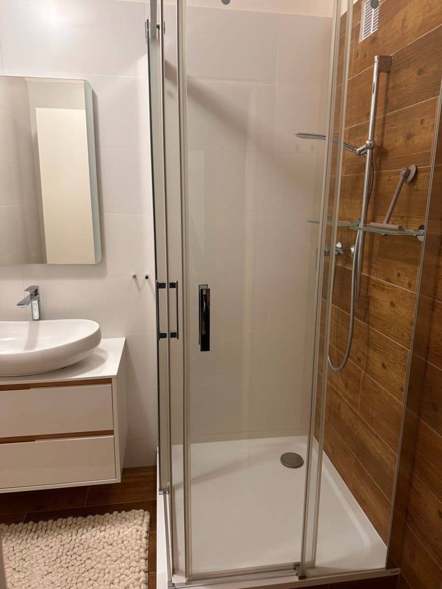 Pronájem bytu 3+1 81 m², Lipenská, České Budějovice, Jihočeský kraj Pronájem bytu 3+1 81 m², Lipenská, České Budějovice, Jihočeský kraj