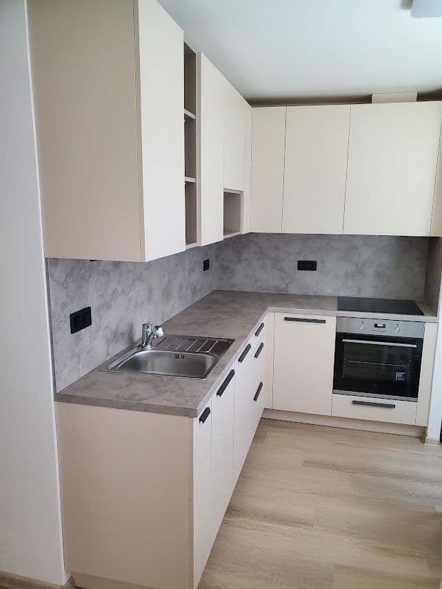 Pronájem bytu 2+1 56 m², Družstevní, Luhačovice, Zlínský kraj Pronájem bytu 2+1 56 m², Družstevní, Luhačovice, Zlínský kraj
