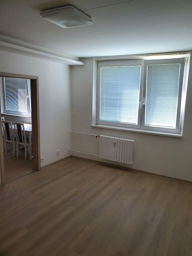 Pronájem bytu 2+1 56 m², Družstevní, Luhačovice, Zlínský kraj Pronájem bytu 2+1 56 m², Družstevní, Luhačovice, Zlínský kraj