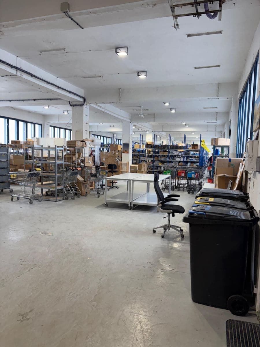 Pronájem nebytového prostoru 1.035 m², U Továren, Praha, Praha Pronájem nebytového prostoru 1.035 m², U Továren, Praha, Praha