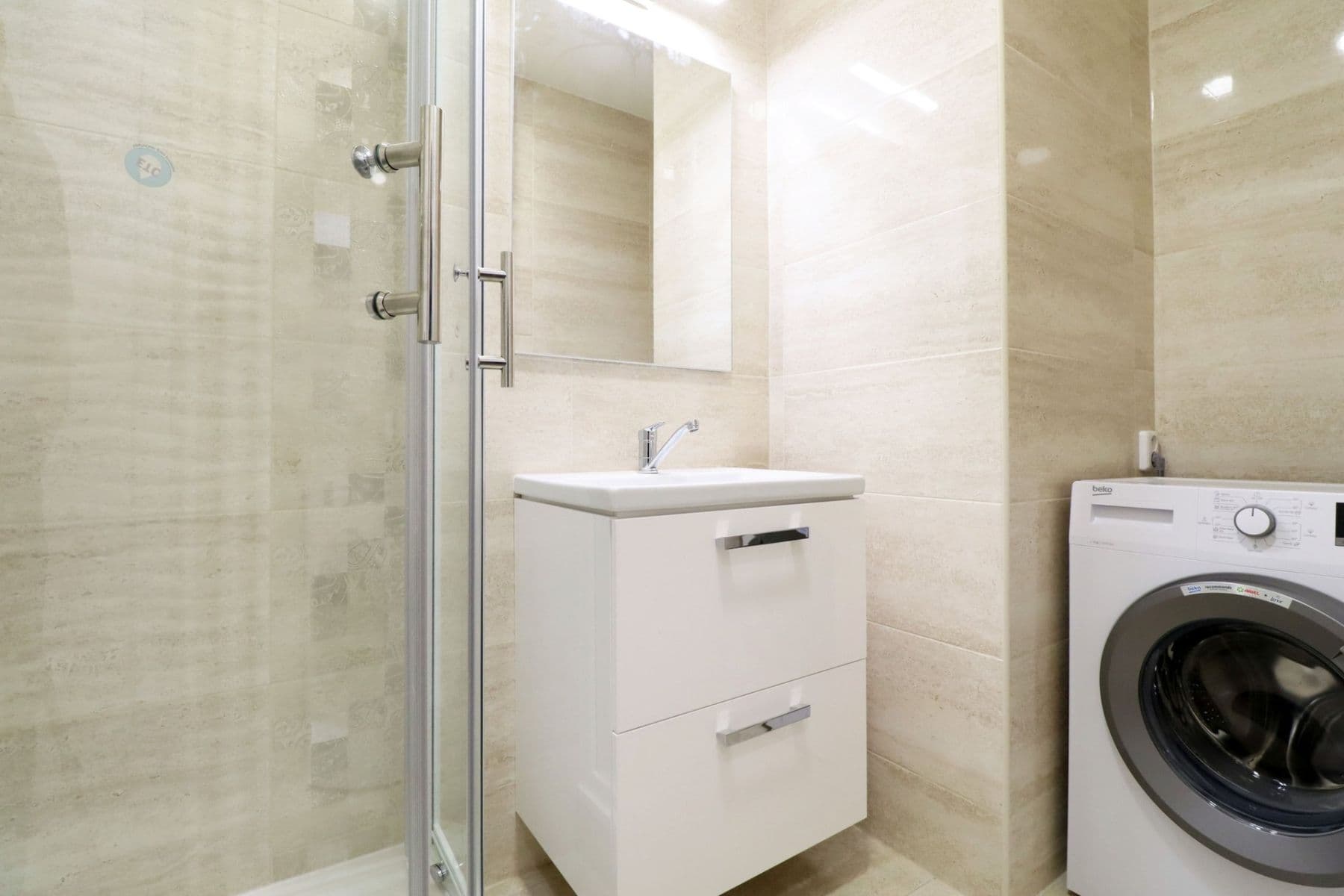 Pronájem bytu 2+1 52 m², Jabloňová, Praha, Praha Pronájem bytu 2+1 52 m², Jabloňová, Praha, Praha