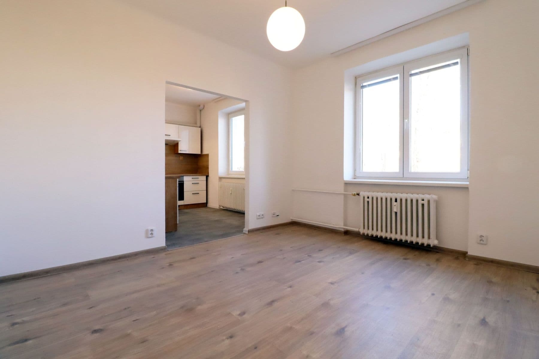 Pronájem bytu 2+1 52 m², Jabloňová, Praha, Praha Pronájem bytu 2+1 52 m², Jabloňová, Praha, Praha