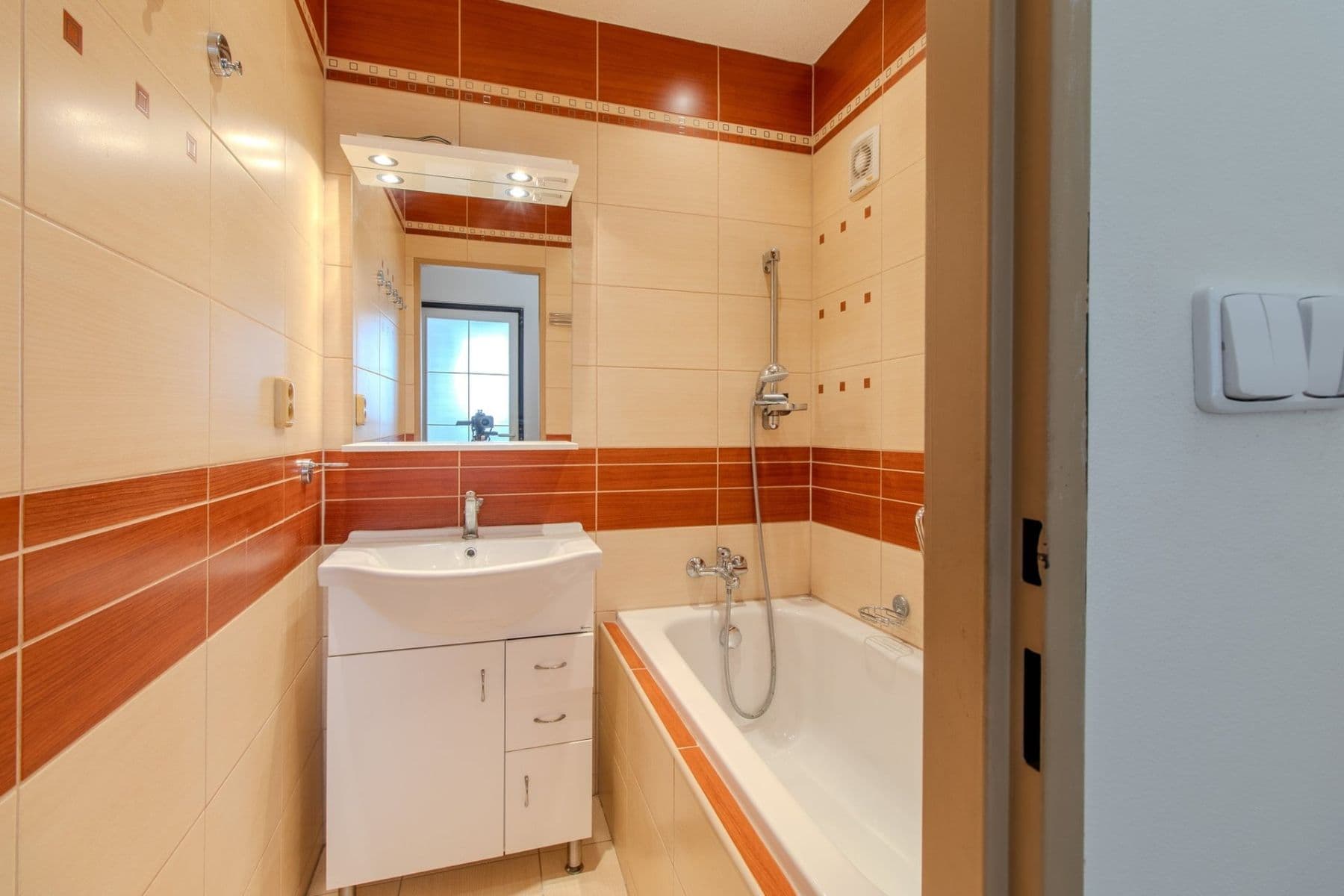 Pronájem bytu 3+1 78 m², sídl. V Zátiší, Kralupy nad Vltavou, Středočeský kraj Pronájem bytu 3+1 78 m², sídl. V Zátiší, Kralupy nad Vltavou, Středočeský kraj