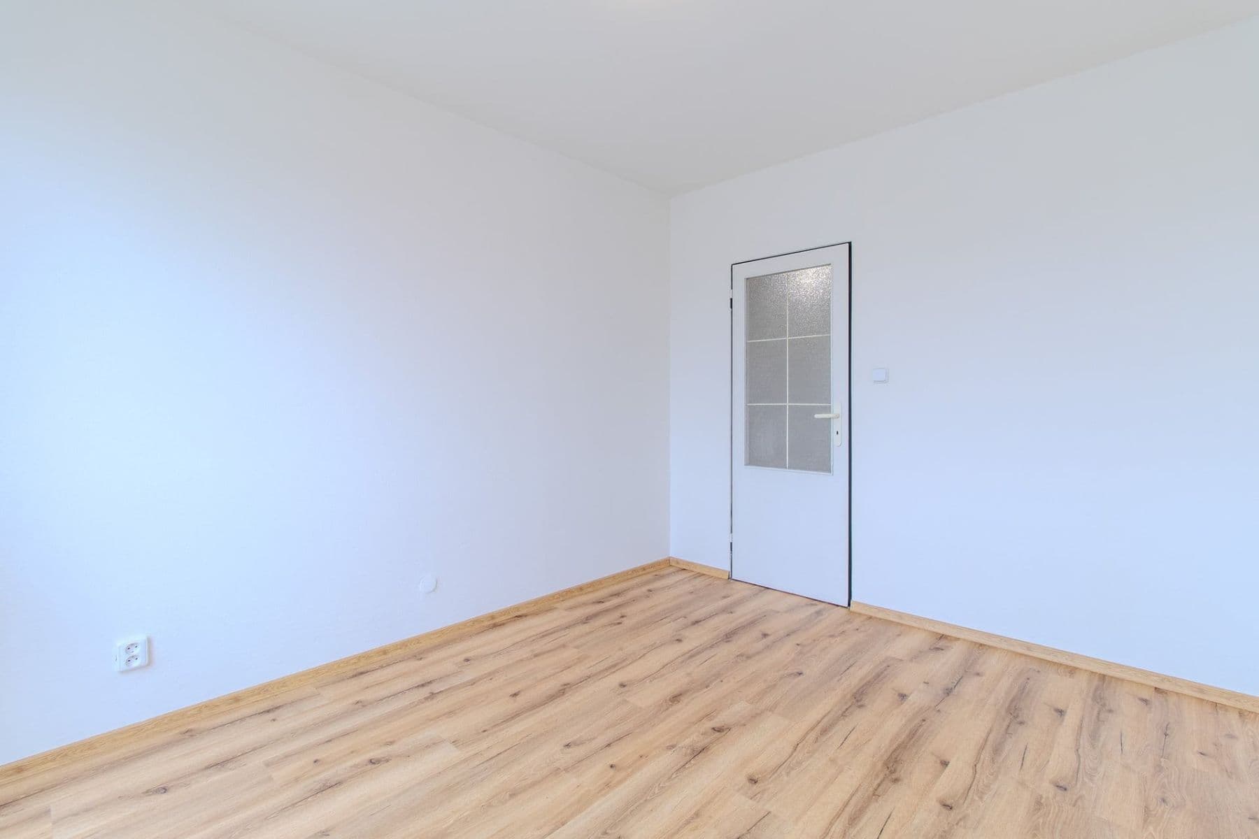 Pronájem bytu 3+1 78 m², sídl. V Zátiší, Kralupy nad Vltavou, Středočeský kraj Pronájem bytu 3+1 78 m², sídl. V Zátiší, Kralupy nad Vltavou, Středočeský kraj