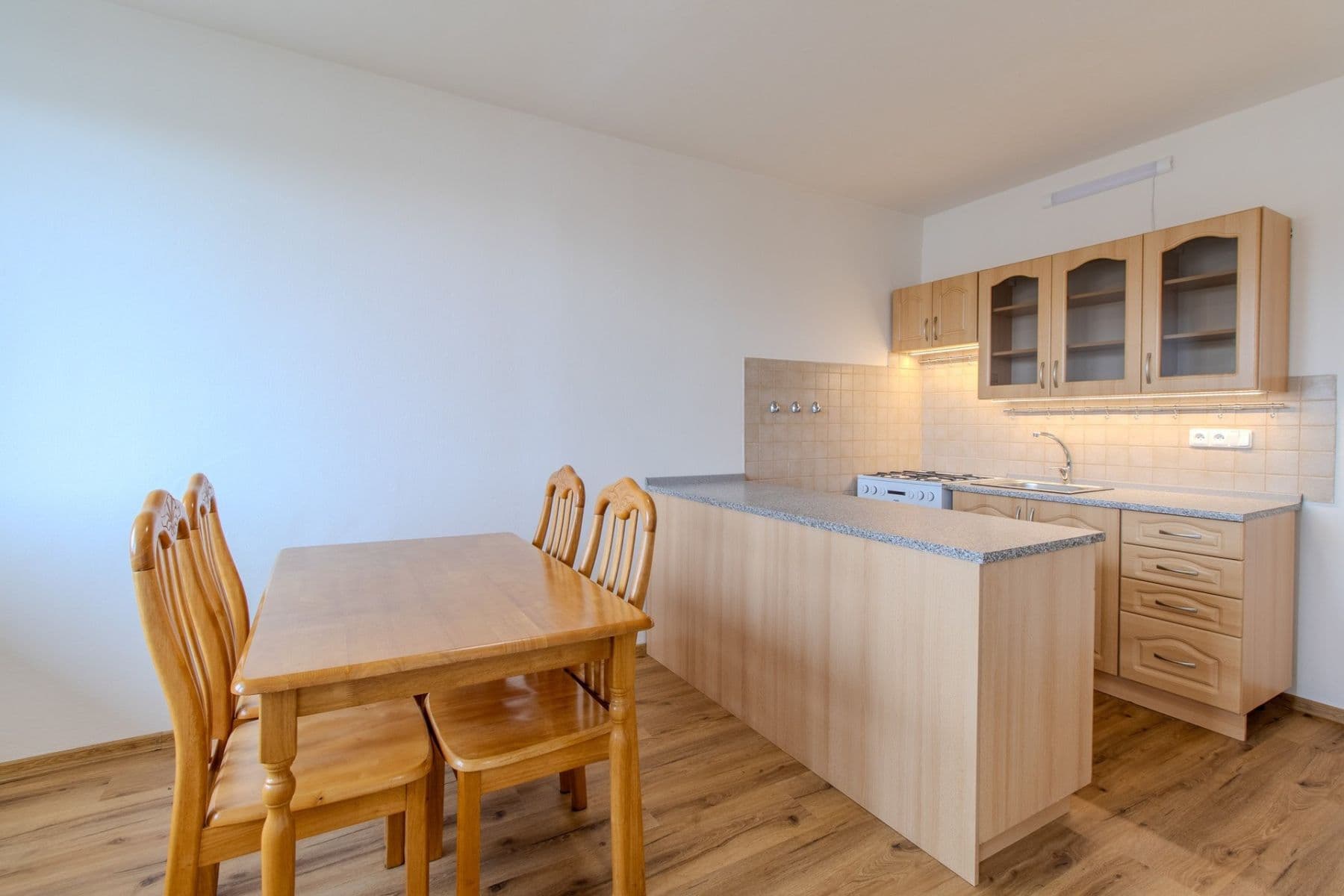 Pronájem bytu 3+1 78 m², sídl. V Zátiší, Kralupy nad Vltavou, Středočeský kraj Pronájem bytu 3+1 78 m², sídl. V Zátiší, Kralupy nad Vltavou, Středočeský kraj