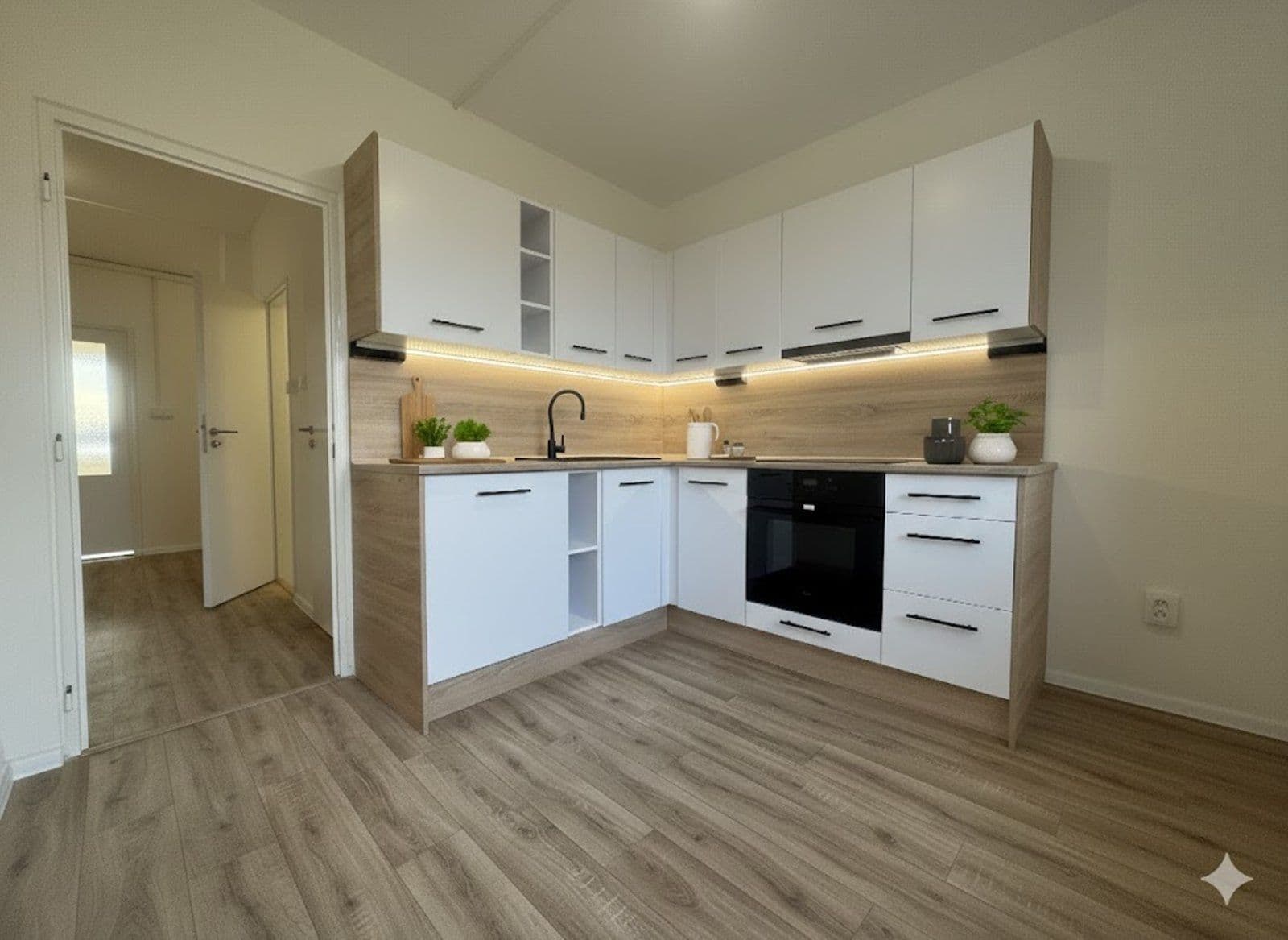 Pronájem bytu 4+1 83 m², Závodní, Karviná, Moravskoslezský kraj Pronájem bytu 4+1 83 m², Závodní, Karviná, Moravskoslezský kraj