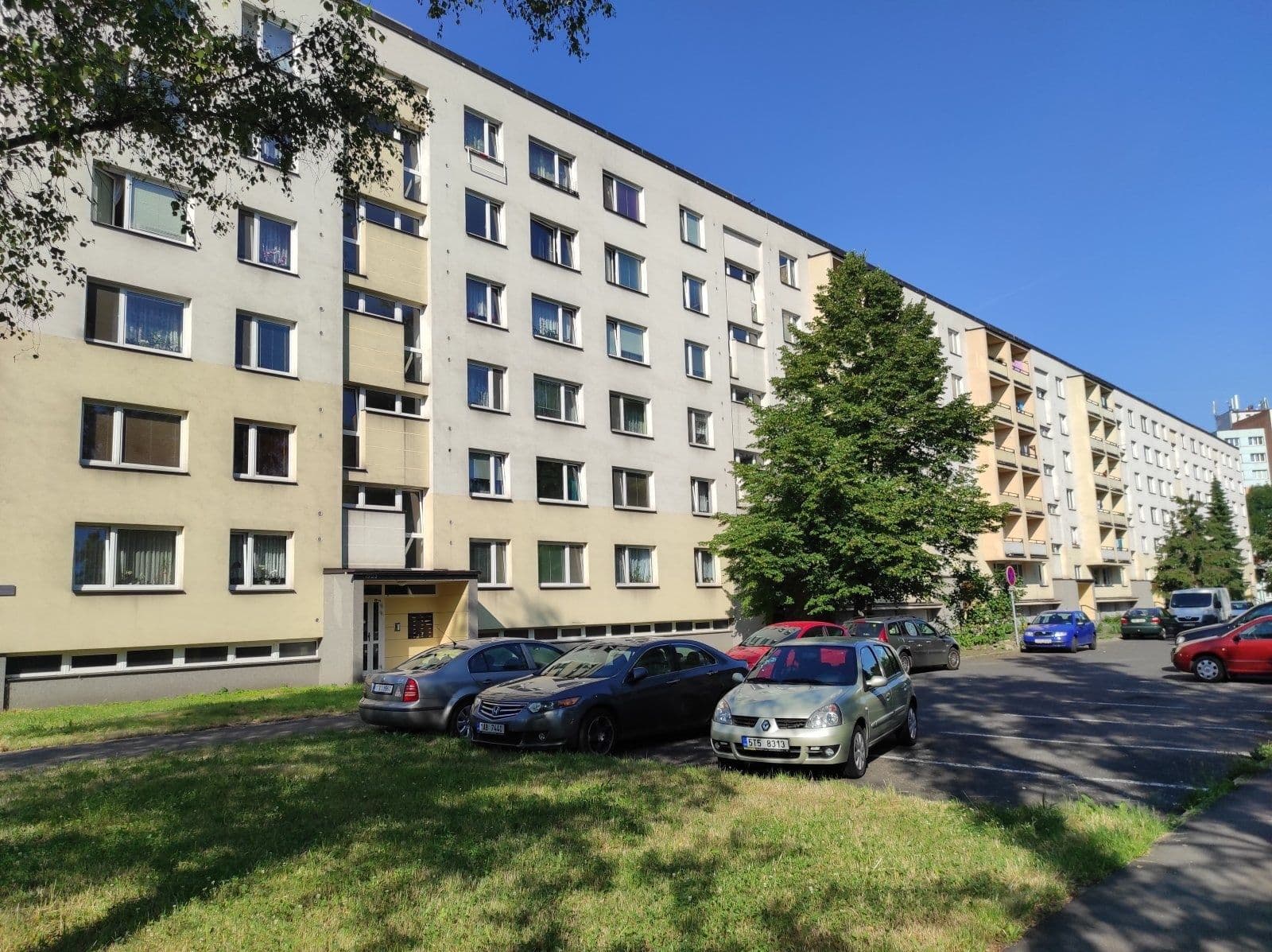 Pronájem bytu 3+1 75 m², Československé armády, Frýdek-Místek, Moravskoslezský kraj Pronájem bytu 3+1 75 m², Československé armády, Frýdek-Místek, Moravskoslezský kraj