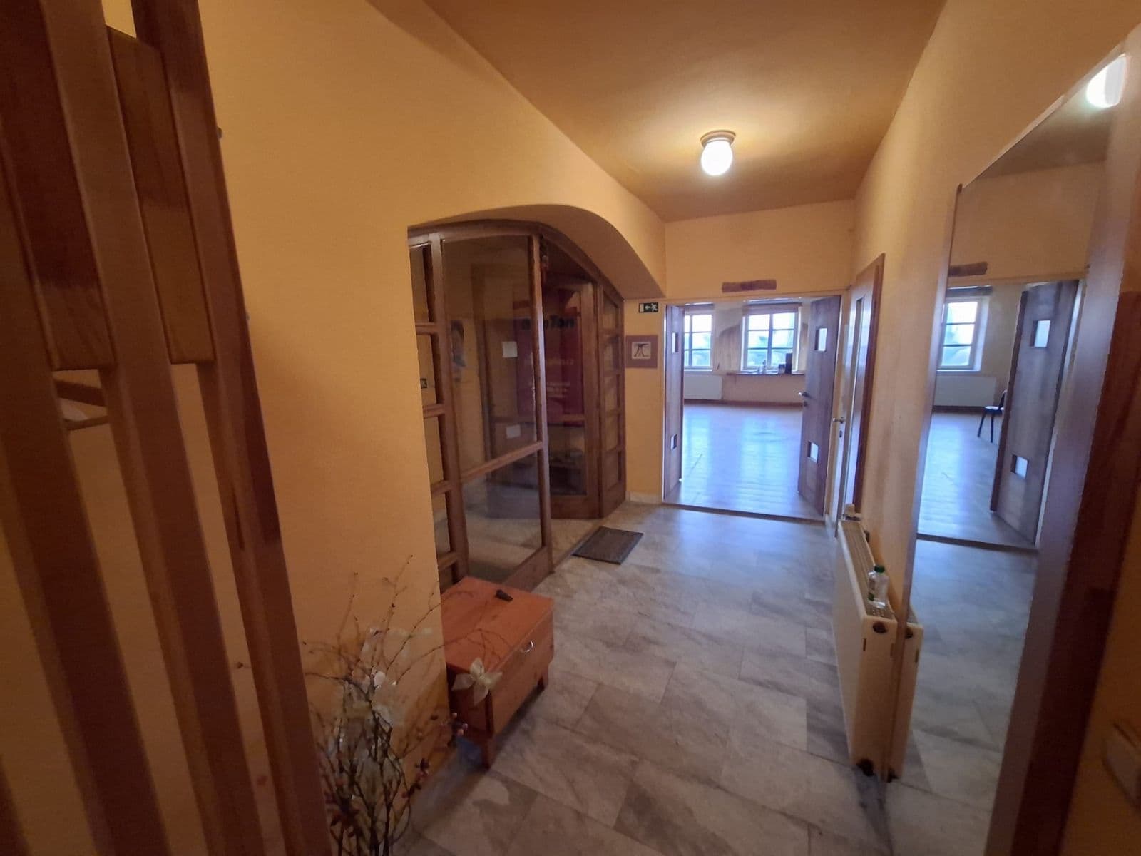 Pronájem nebytového prostoru 130 m², Radniční, Hranice, Olomoucký kraj Pronájem nebytového prostoru 130 m², Radniční, Hranice, Olomoucký kraj