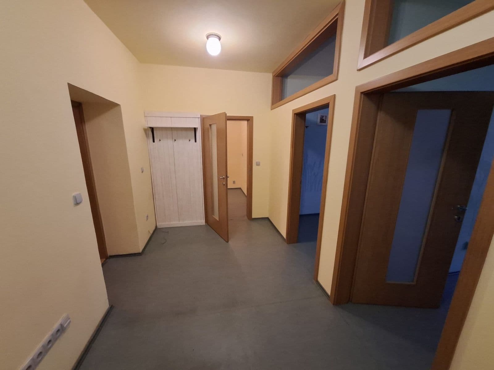 Pronájem nebytového prostoru 130 m², Radniční, Hranice, Olomoucký kraj Pronájem nebytového prostoru 130 m², Radniční, Hranice, Olomoucký kraj