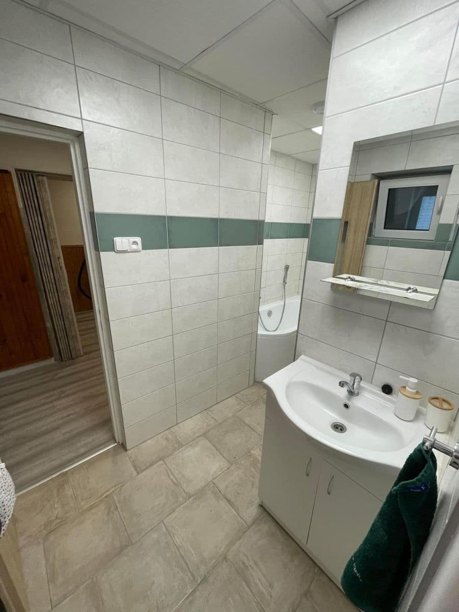 Pronájem bytu 3+1 100 m², Řepov, Středočeský kraj Pronájem bytu 3+1 100 m², Řepov, Středočeský kraj