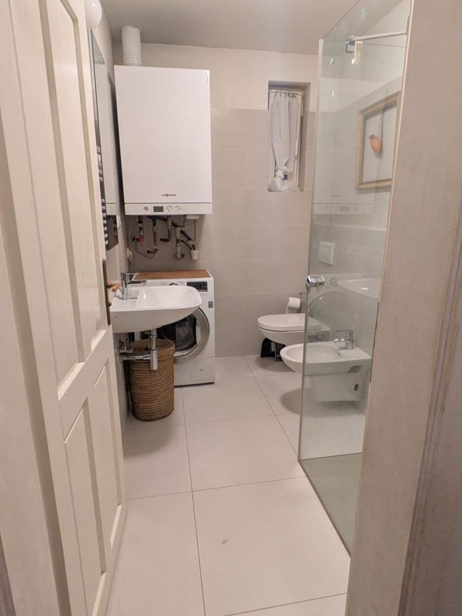Pronájem bytu 1+kk 37 m², Bubenská, Praha, Praha Pronájem bytu 1+kk 37 m², Bubenská, Praha, Praha