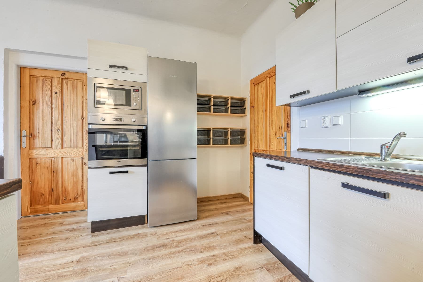 Pronájem bytu 2+kk 52 m², Edvarda Beneše, Plzeň, Plzeňský kraj Pronájem bytu 2+kk 52 m², Edvarda Beneše, Plzeň, Plzeňský kraj