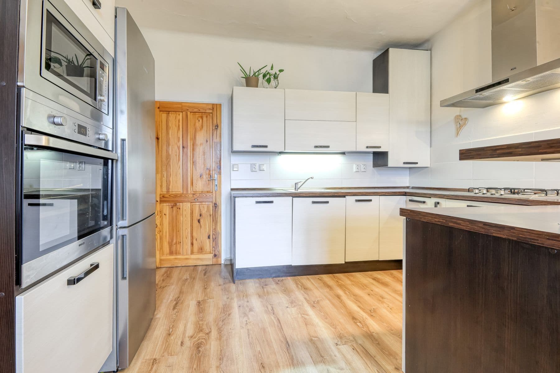 Pronájem bytu 2+kk 52 m², Edvarda Beneše, Plzeň, Plzeňský kraj Pronájem bytu 2+kk 52 m², Edvarda Beneše, Plzeň, Plzeňský kraj