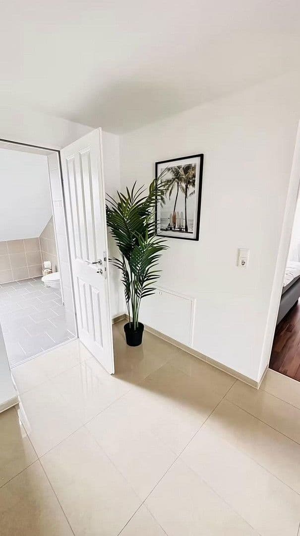 Pronájem bytu 3+kk 110 m², Blumenthalstraße 5, Pforzheim, Bádensko-Württembersko Pronájem bytu 3+kk 110 m², Blumenthalstraße 5, Pforzheim, Bádensko-Württembersko