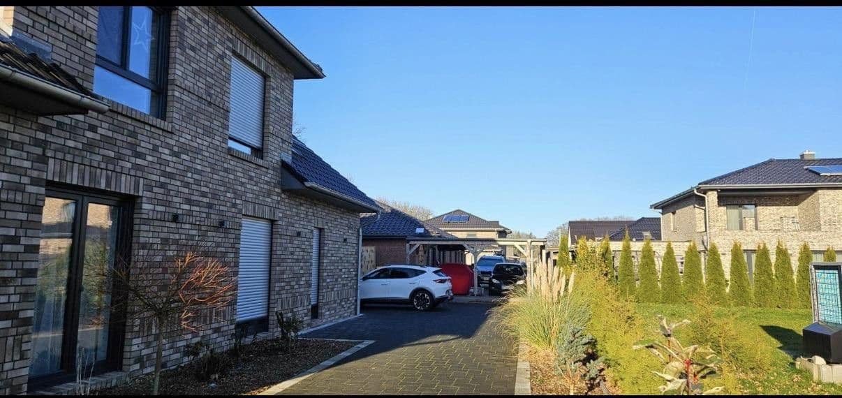 Pronájem domu 165 m², pozemek 418 m², Am Osterbruch 28 a, Hammah, Dolní Sasko Pronájem domu 165 m², pozemek 418 m², Am Osterbruch 28 a, Hammah, Dolní Sasko