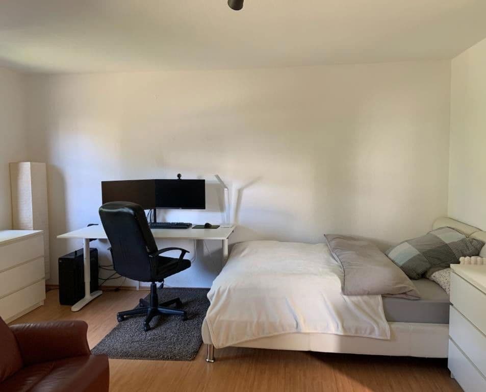 Pronájem bytu 1+1 35 m², Heinrichsweg, Tübingen, Bádensko-Württembersko Pronájem bytu 1+1 35 m², Heinrichsweg, Tübingen, Bádensko-Württembersko