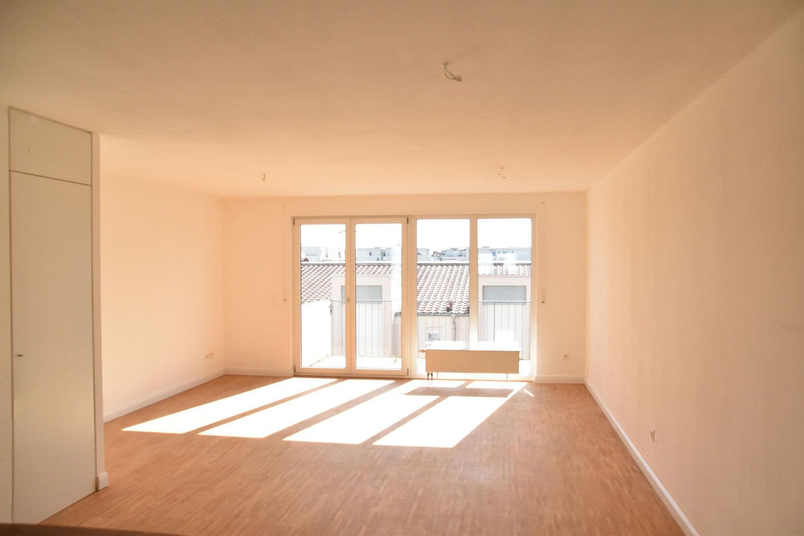 Pronájem bytu 4+1 114 m², Felix-Wankel-Str 5, Heidelberg, Bádensko-Württembersko Pronájem bytu 4+1 114 m², Felix-Wankel-Str 5, Heidelberg, Bádensko-Württembersko