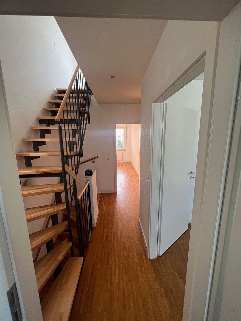 Pronájem bytu 4+1 114 m², Felix-Wankel-Str 5, Heidelberg, Bádensko-Württembersko Pronájem bytu 4+1 114 m², Felix-Wankel-Str 5, Heidelberg, Bádensko-Württembersko