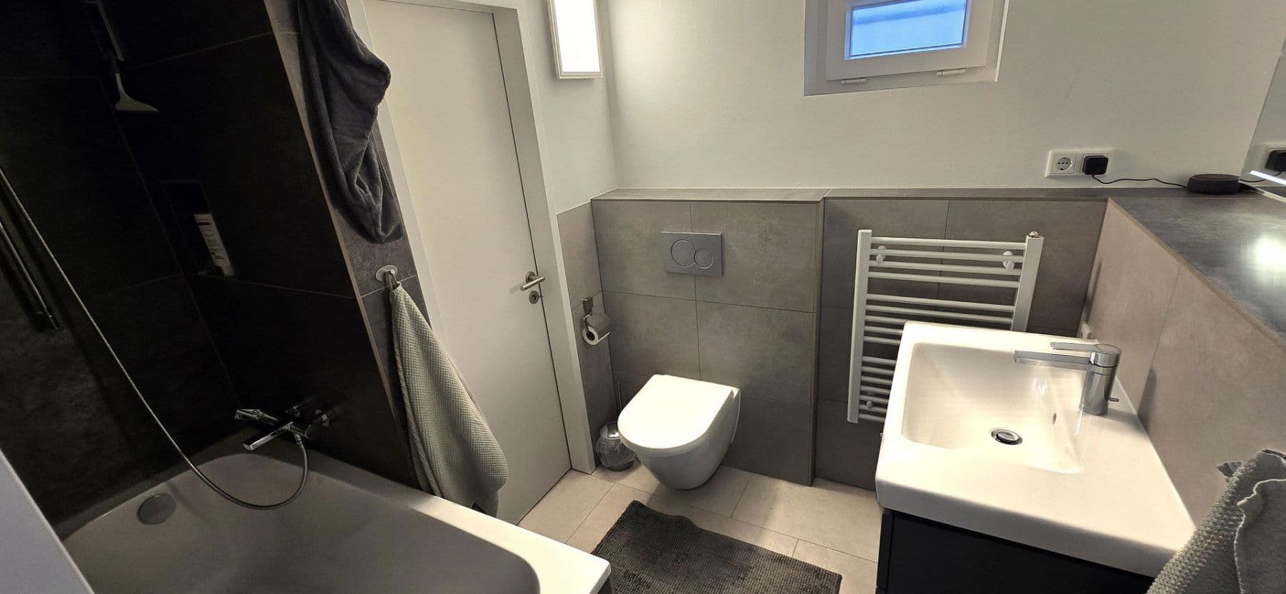 Prodej domu 100 m², pozemek 420 m², Lichterfelde, Berlín Prodej domu 100 m², pozemek 420 m², Lichterfelde, Berlín