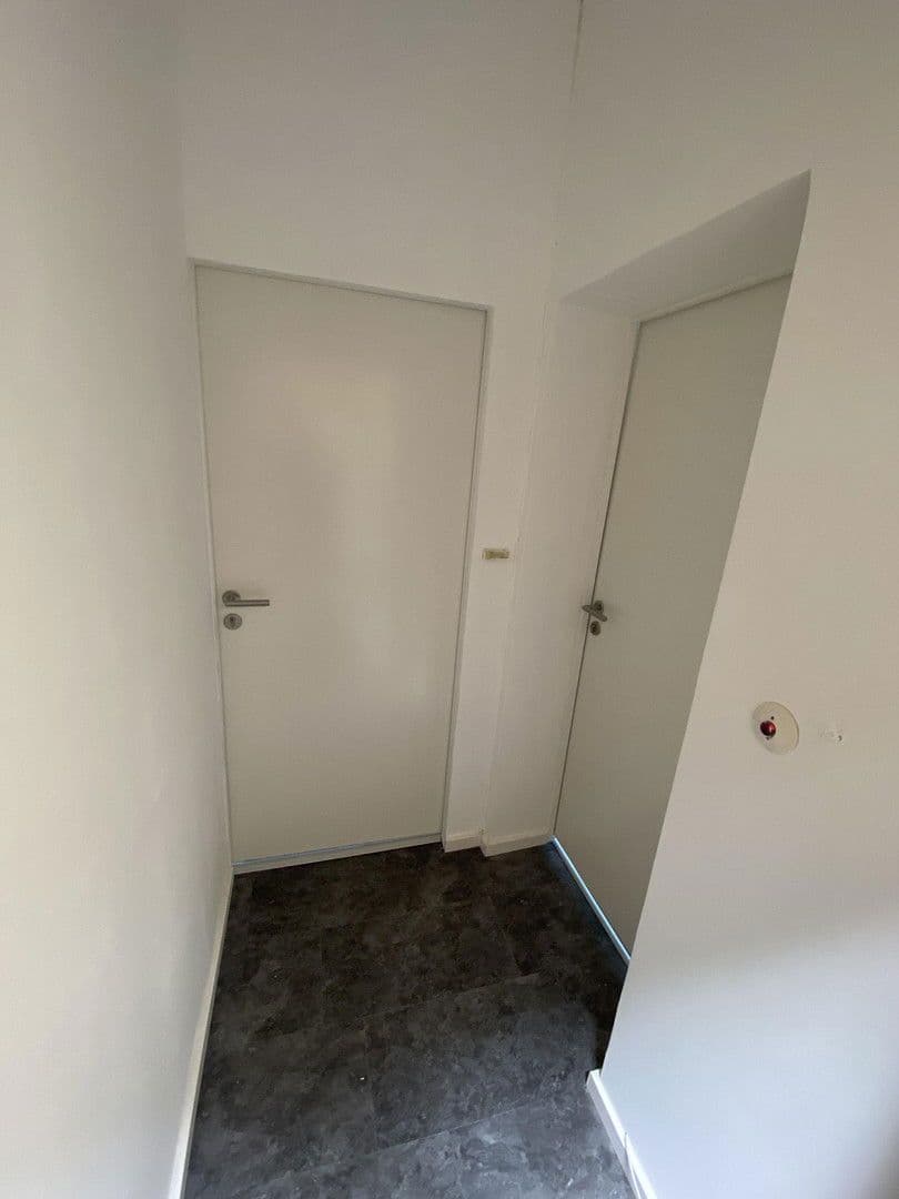 Pronájem bytu 1+1 24 m², Johannisthaler Chaussee 433, Berlin, Berlín Pronájem bytu 1+1 24 m², Johannisthaler Chaussee 433, Berlin, Berlín