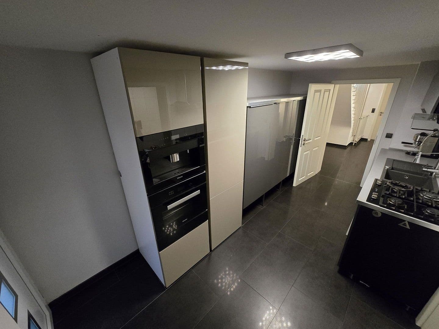 Prodej domu 217 m², pozemek 447 m², Cáchy, Severní Porýní-Vestfálsko Prodej domu 217 m², pozemek 447 m², Cáchy, Severní Porýní-Vestfálsko