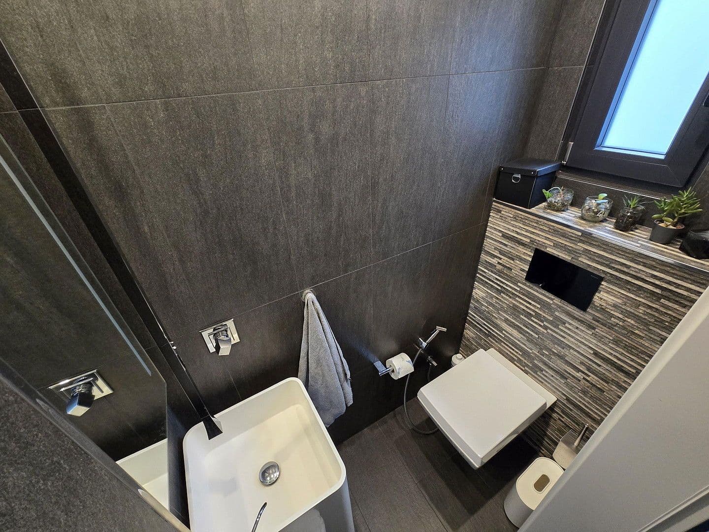 Prodej domu 217 m², pozemek 447 m², Cáchy, Severní Porýní-Vestfálsko Prodej domu 217 m², pozemek 447 m², Cáchy, Severní Porýní-Vestfálsko