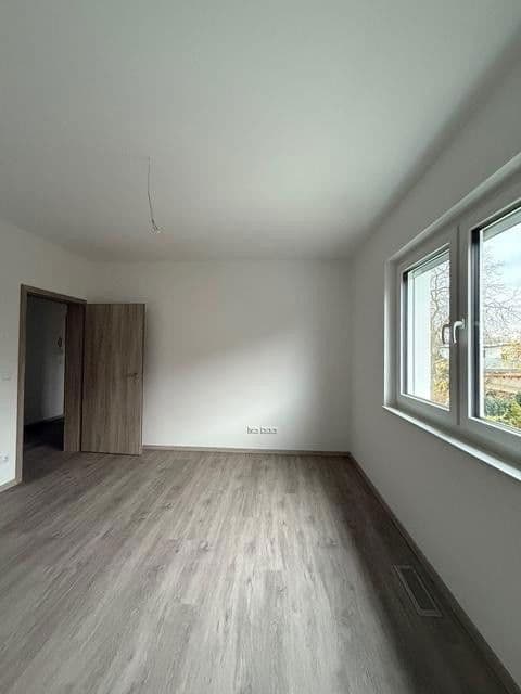 Prodej bytu 3+1 83 m², Bremer Str 53, Berlin, Berlín Prodej bytu 3+1 83 m², Bremer Str 53, Berlin, Berlín