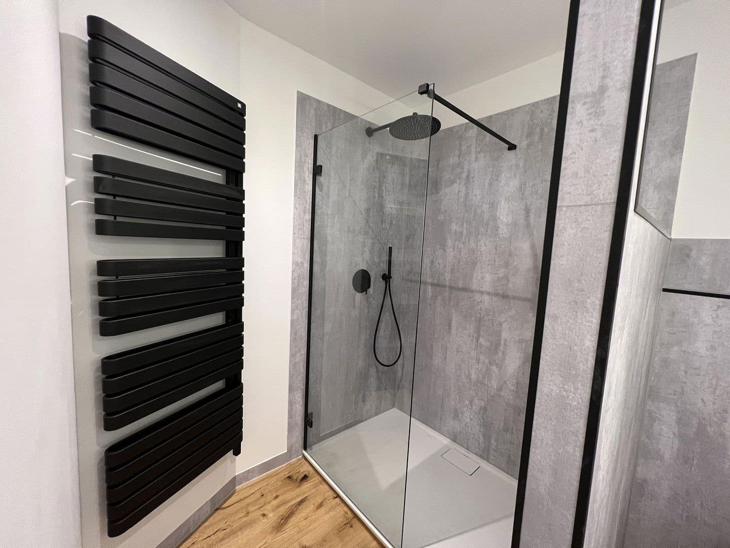 Pronájem bytu 3+1 82 m², Barbarossastraße 86, Chemnitz, Sasko Pronájem bytu 3+1 82 m², Barbarossastraße 86, Chemnitz, Sasko