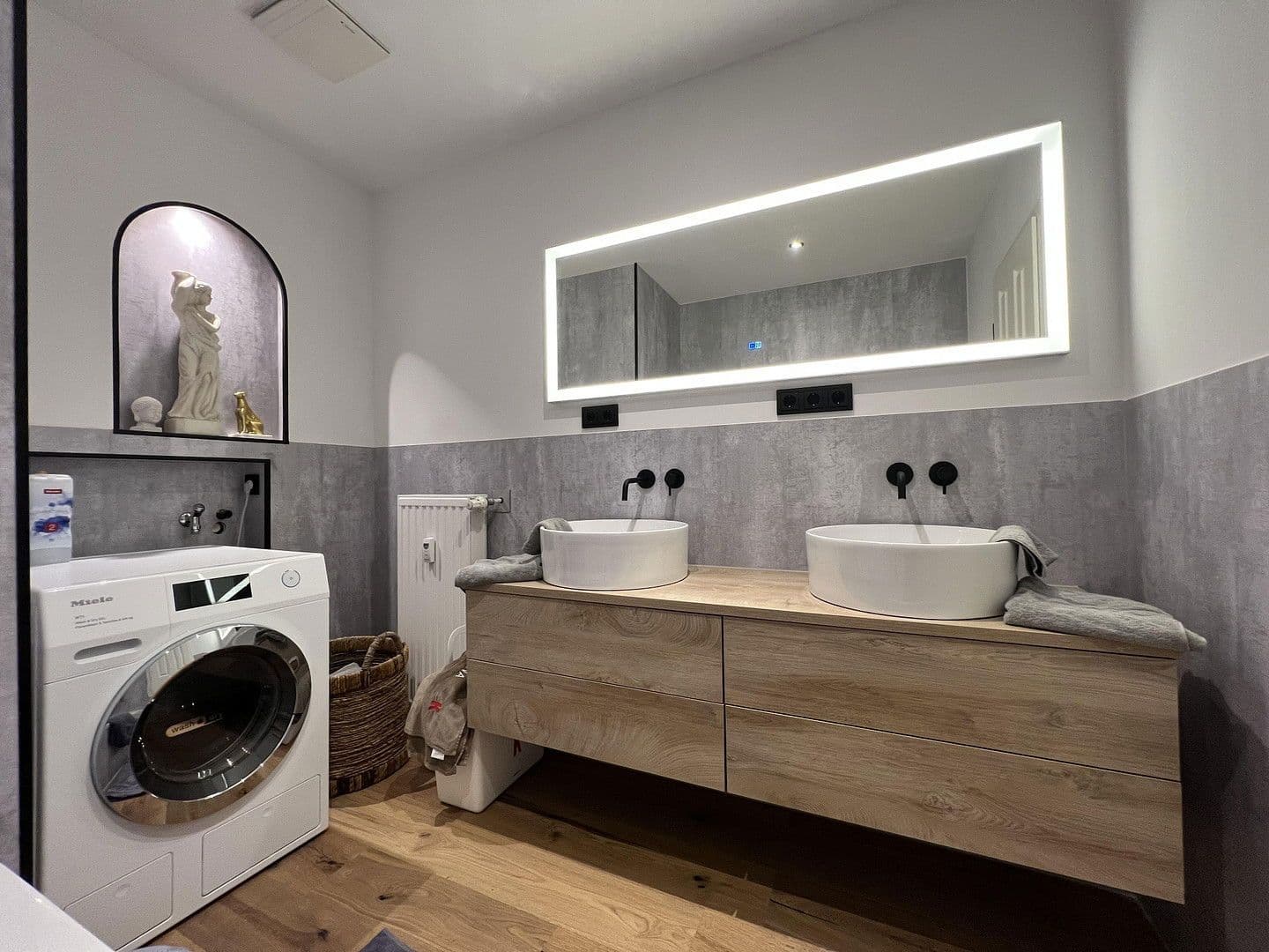 Pronájem bytu 3+1 82 m², Barbarossastraße 86, Chemnitz, Sasko Pronájem bytu 3+1 82 m², Barbarossastraße 86, Chemnitz, Sasko