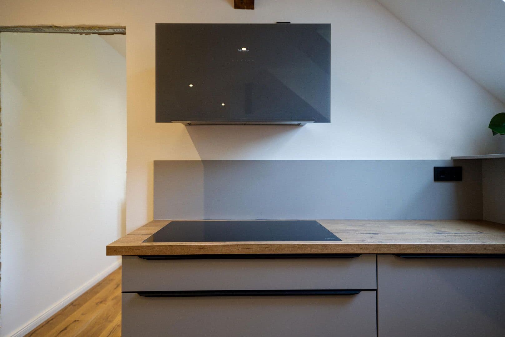 Pronájem bytu 3+1 82 m², Barbarossastraße 86, Chemnitz, Sasko Pronájem bytu 3+1 82 m², Barbarossastraße 86, Chemnitz, Sasko