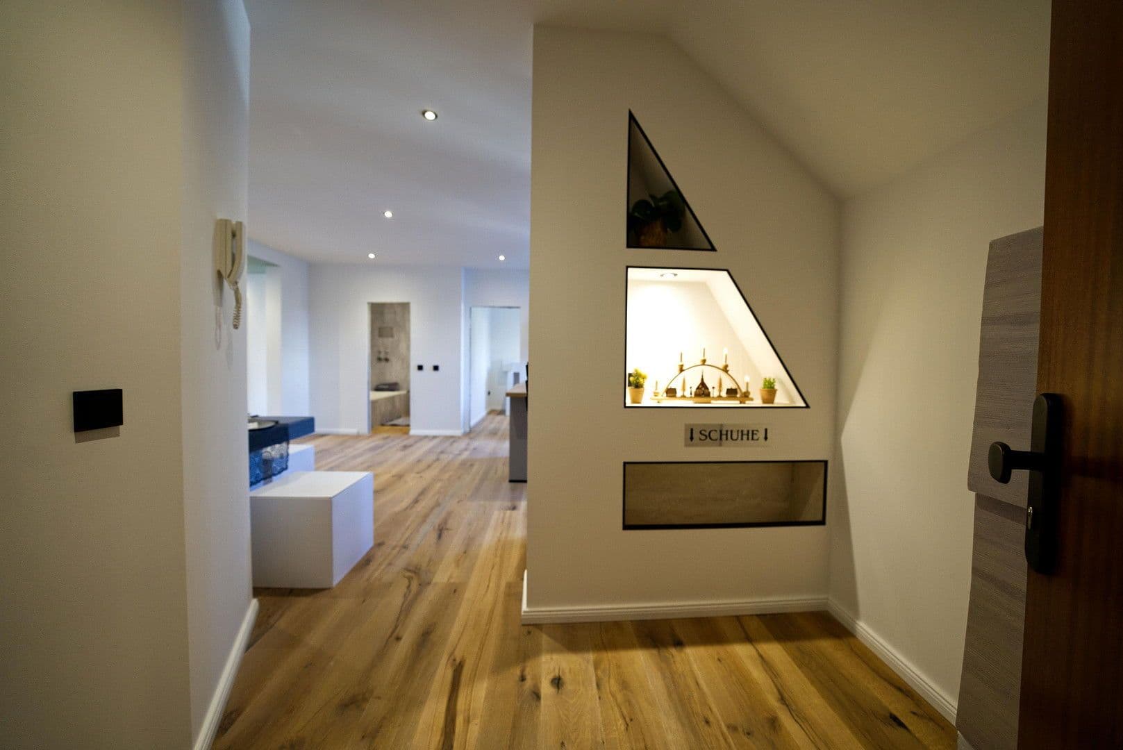 Pronájem bytu 3+1 82 m², Barbarossastraße 86, Chemnitz, Sasko Pronájem bytu 3+1 82 m², Barbarossastraße 86, Chemnitz, Sasko