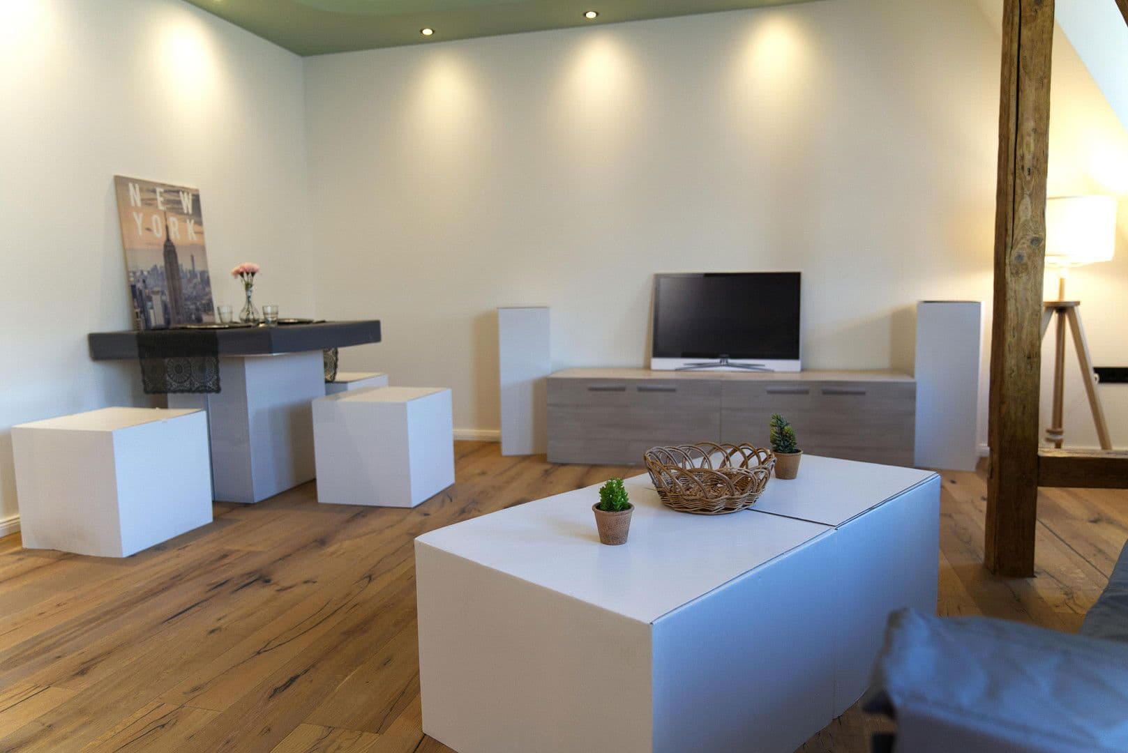 Pronájem bytu 3+1 82 m², Barbarossastraße 86, Chemnitz, Sasko Pronájem bytu 3+1 82 m², Barbarossastraße 86, Chemnitz, Sasko