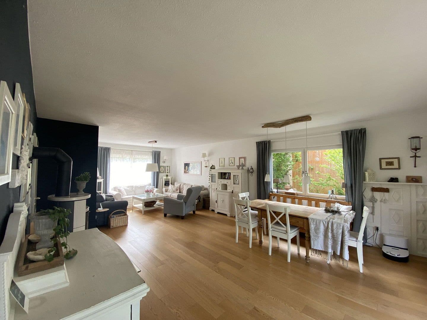 Prodej domu 224 m², pozemek 619 m², Schwäbisch Hall, Bádensko-Württembersko Prodej domu 224 m², pozemek 619 m², Schwäbisch Hall, Bádensko-Württembersko