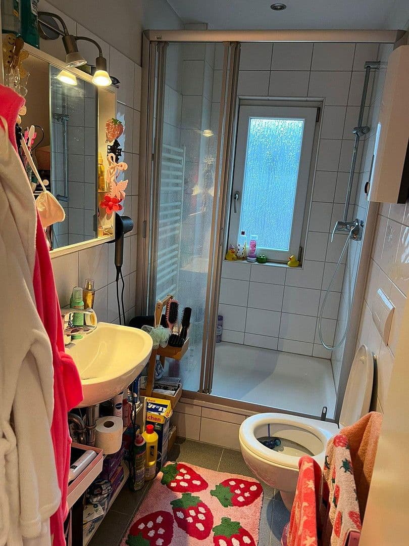 Pronájem bytu 1+1 25 m², Jägerhofstraße 13, Ratingen, Severní Porýní-Vestfálsko Pronájem bytu 1+1 25 m², Jägerhofstraße 13, Ratingen, Severní Porýní-Vestfálsko