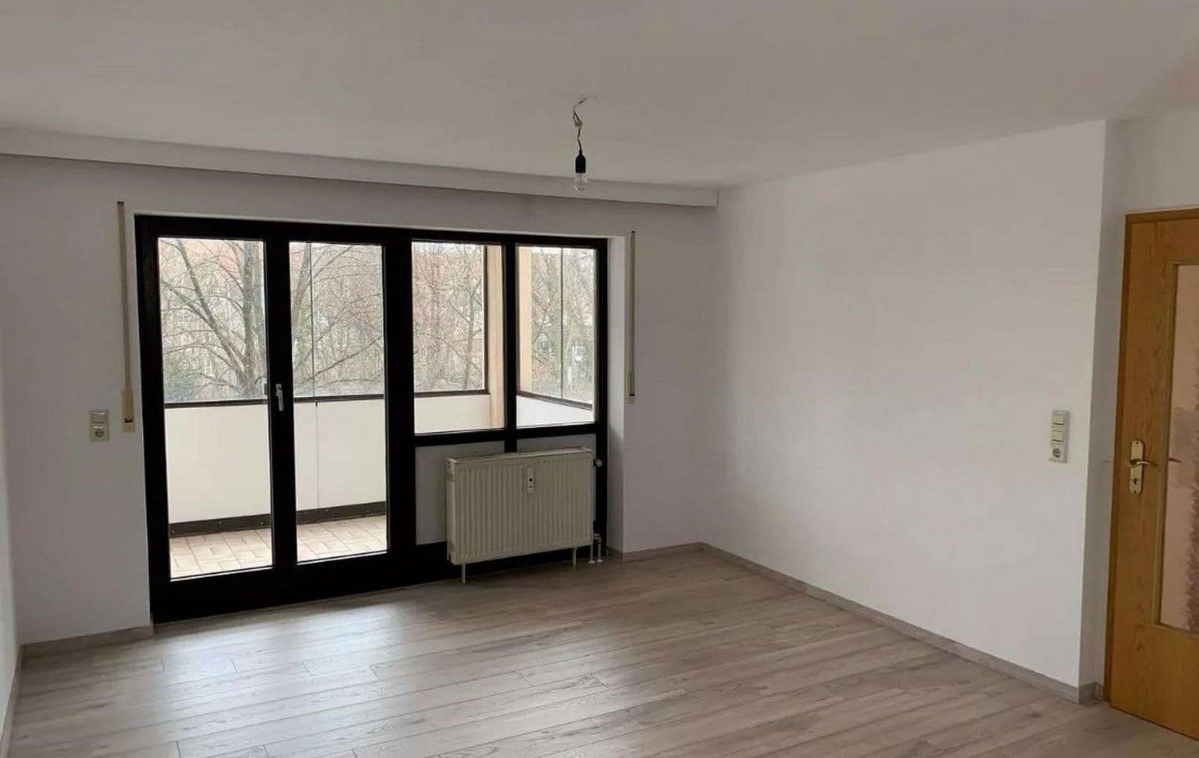 Pronájem bytu 2+1 45 m², Hertleinstraße 22, Erlangen, Bavorsko Pronájem bytu 2+1 45 m², Hertleinstraße 22, Erlangen, Bavorsko