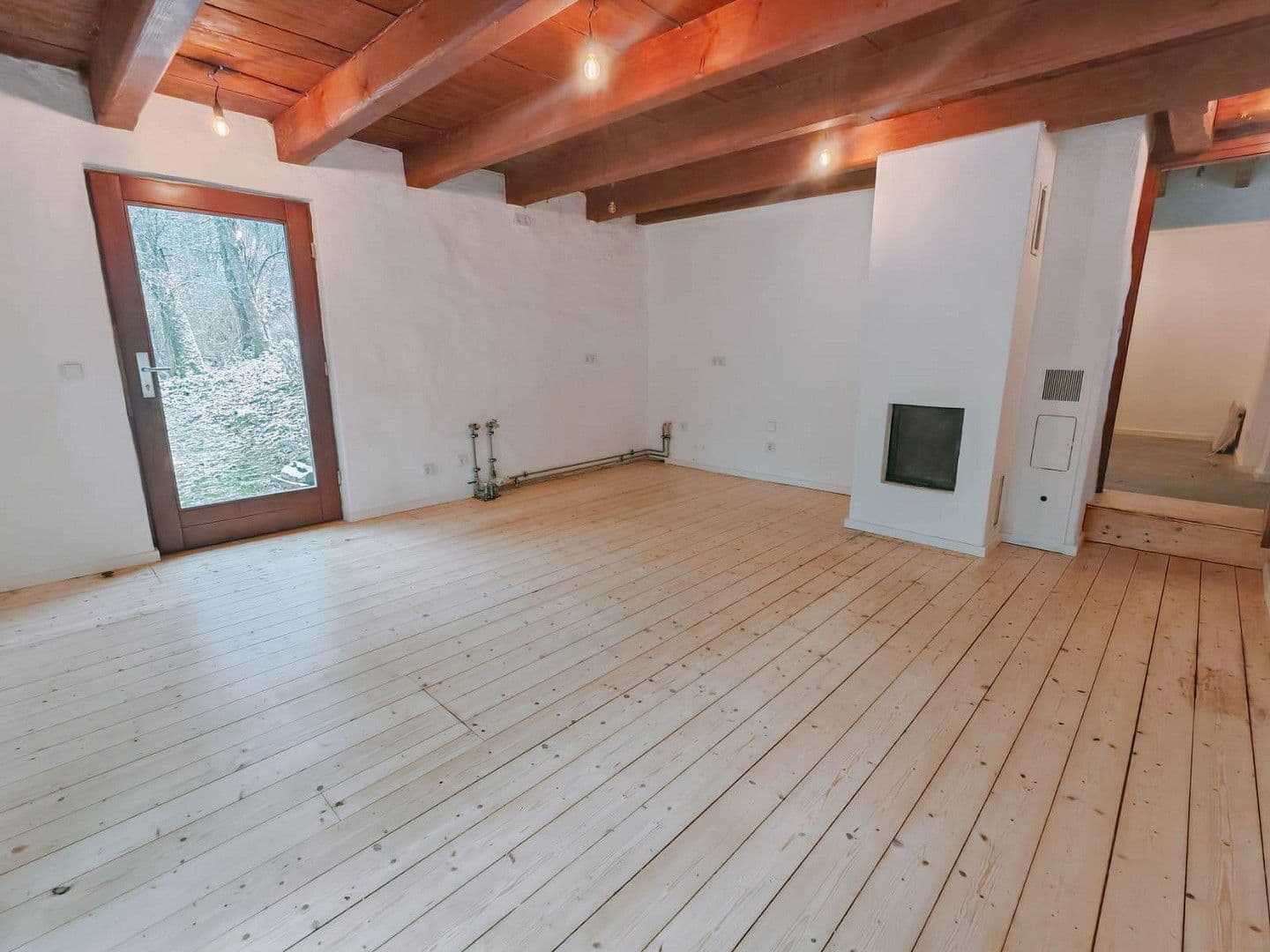 Pronájem domu 130 m², pozemek 2.678 m², Manthalstr. 2, Berg, Bavorsko Pronájem domu 130 m², pozemek 2.678 m², Manthalstr. 2, Berg, Bavorsko