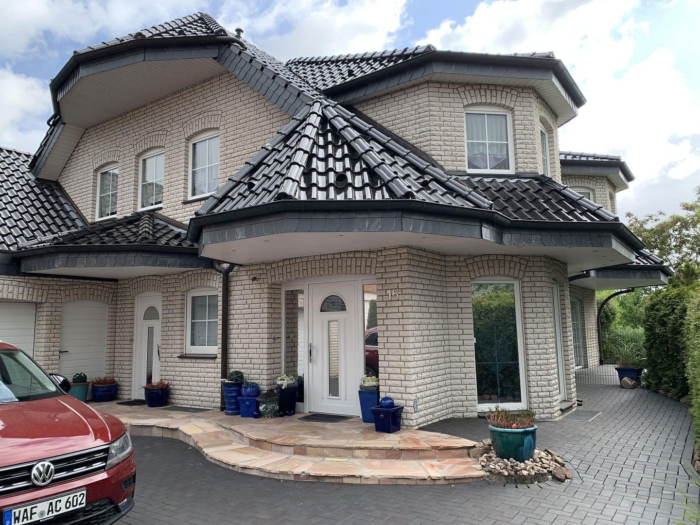 Prodej domu 301 m², pozemek 1.178 m², Ennigerloh, Severní Porýní-Vestfálsko Prodej domu 301 m², pozemek 1.178 m², Ennigerloh, Severní Porýní-Vestfálsko