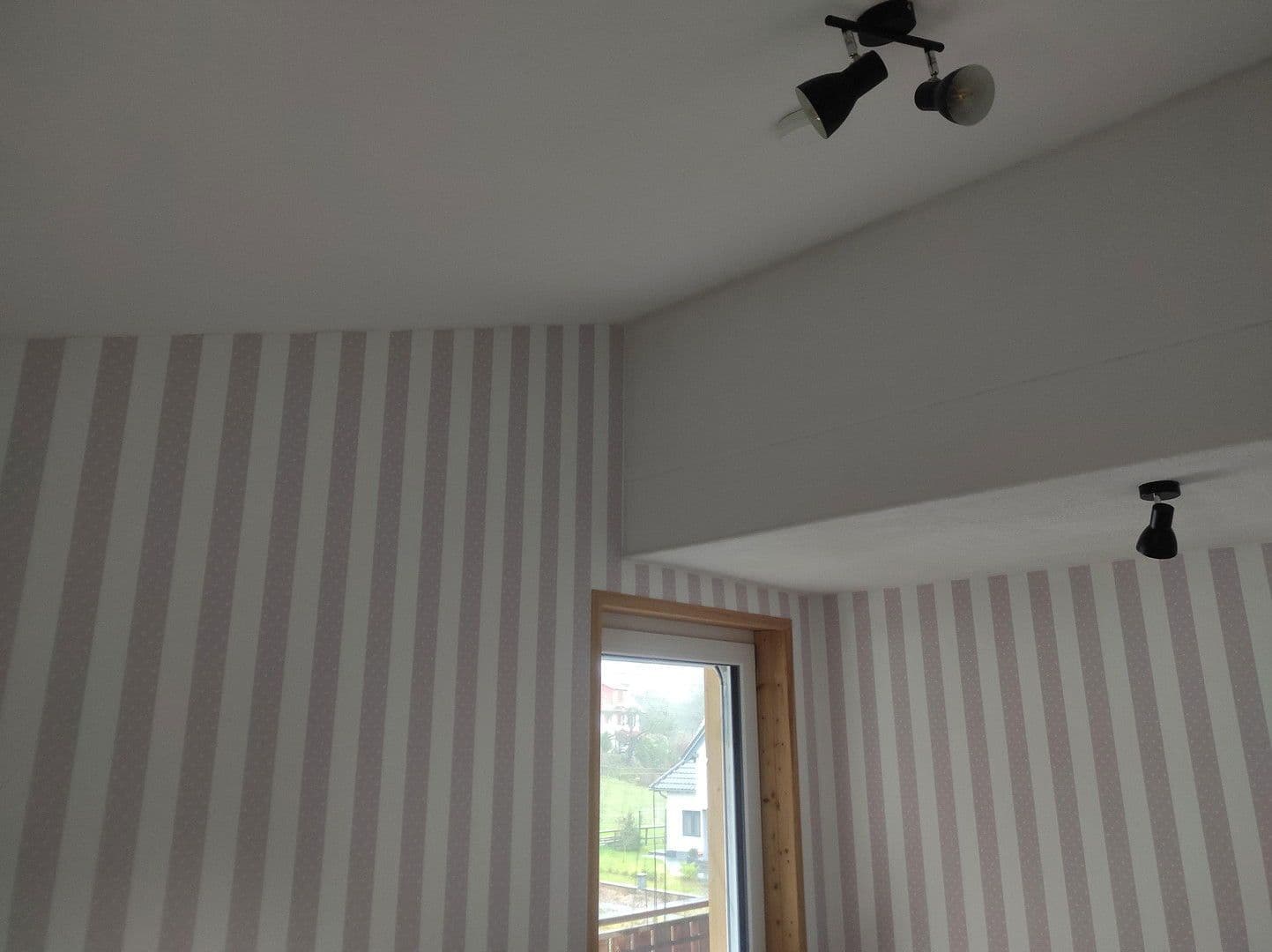 Prodej domu 232 m², pozemek 473 m², Poppenhausen (Wasserkuppe), Hessen Prodej domu 232 m², pozemek 473 m², Poppenhausen (Wasserkuppe), Hessen