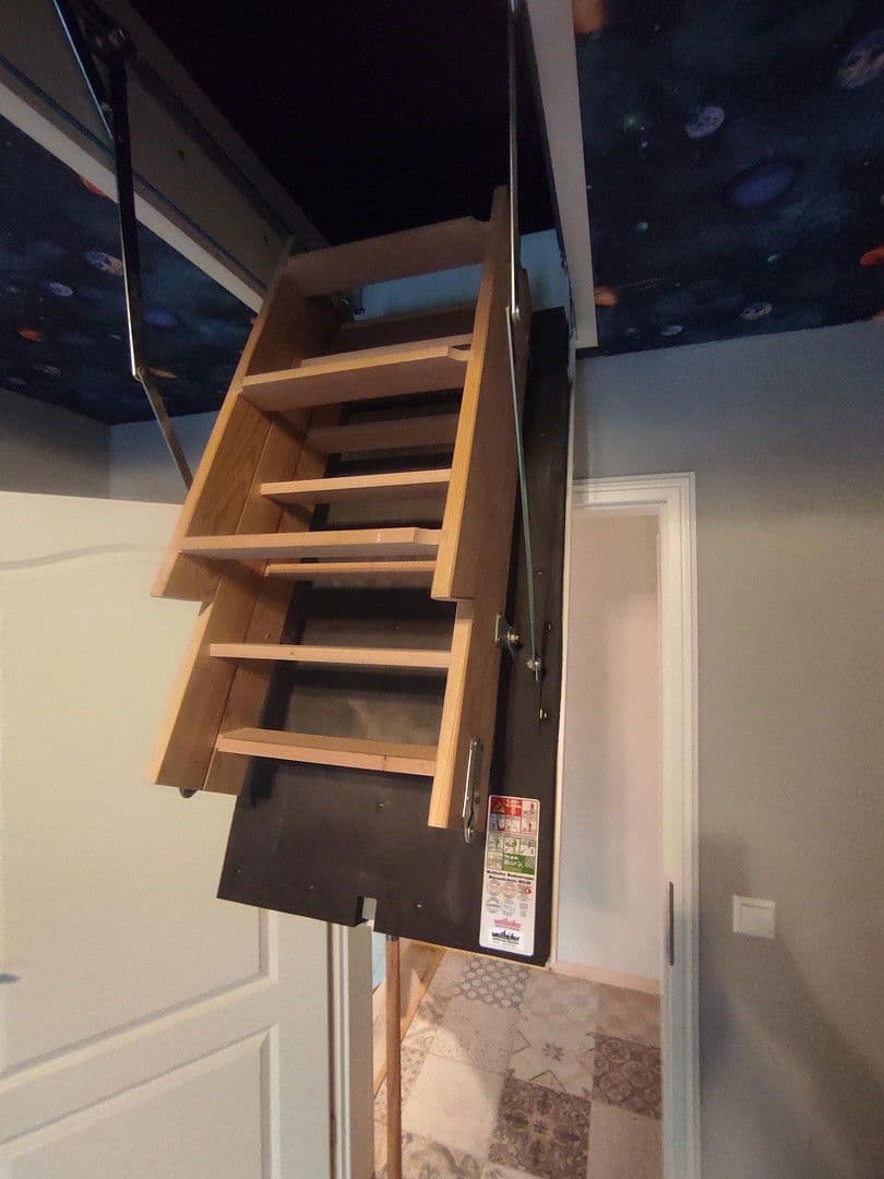 Prodej domu 232 m², pozemek 473 m², Poppenhausen (Wasserkuppe), Hessen Prodej domu 232 m², pozemek 473 m², Poppenhausen (Wasserkuppe), Hessen