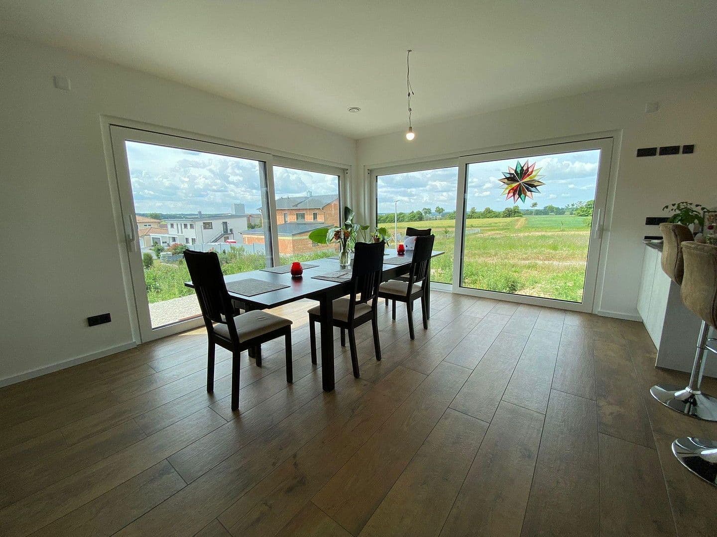 Prodej domu 170 m², pozemek 748 m², Zum Baumfeld 5, Pommersfelden, Bavorsko Prodej domu 170 m², pozemek 748 m², Zum Baumfeld 5, Pommersfelden, Bavorsko