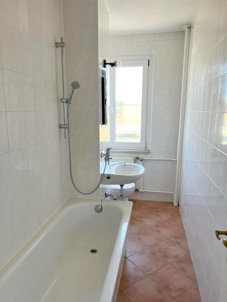 Pronájem bytu 4+1 71 m², Brunnenstraße 16, Bad Düben, Sasko Pronájem bytu 4+1 71 m², Brunnenstraße 16, Bad Düben, Sasko