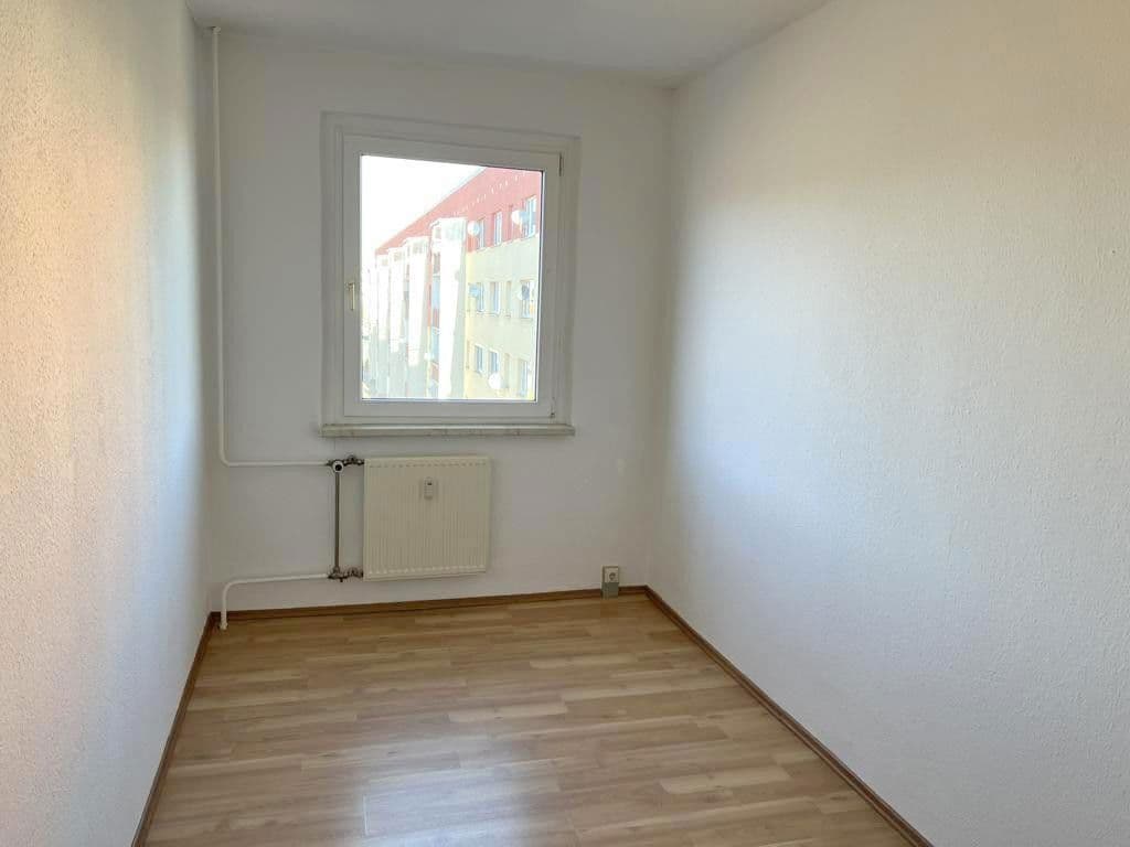 Pronájem bytu 4+1 71 m², Brunnenstraße 16, Bad Düben, Sasko Pronájem bytu 4+1 71 m², Brunnenstraße 16, Bad Düben, Sasko